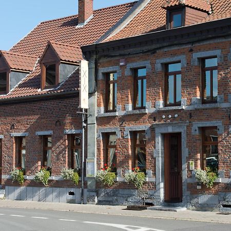 Auberge Le XIX Eme Thulin Экстерьер фото